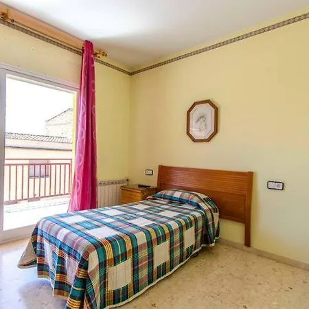 With A Private Pool, Just 19km To The Beaches Of Tarragona! * Rodoñá