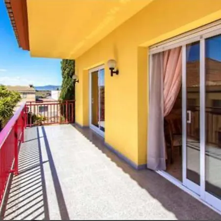 With A Private Pool, Just 19km To The Beaches Of Tarragona! Semesterbostad Rodoñá