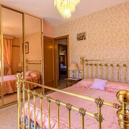 Semesterbostad With A Private Pool, Just 19km To The Beaches Of Tarragona!