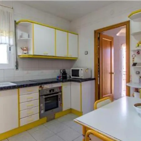 With A Private Pool, Just 19km To The Beaches Of Tarragona! *