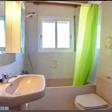With A Private Pool, Just 19km To The Beaches Of Tarragona! *