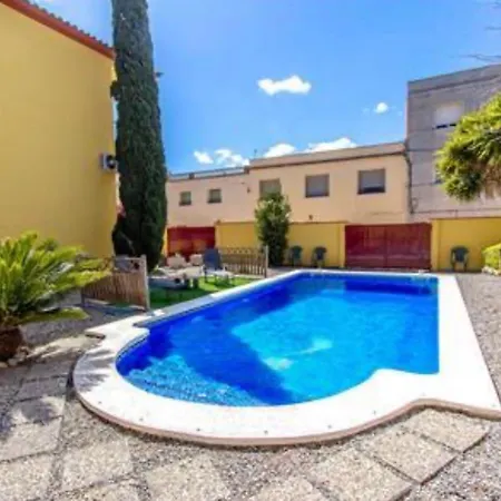 Semesterbostad With A Private Pool, Just 19km To The Beaches Of Tarragona!